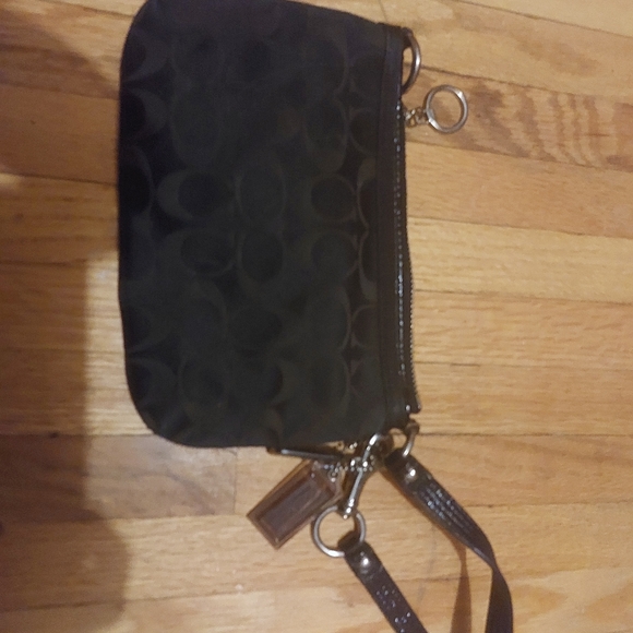 Coach clutch - Picture 2 of 3